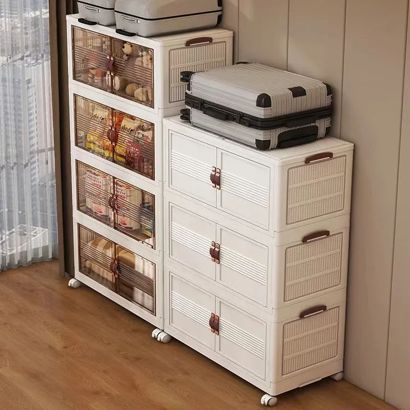 Original-Raumdarstellung des Lieferanten mit dem Schrank 703 mit drei Ebenen vorn und einem höheren Schrank dahinter; abgebildeter Inhalt ist illustrativ